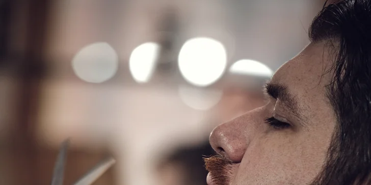 Moderný strih aj úprava brady v pánskom holičstve Barber factory