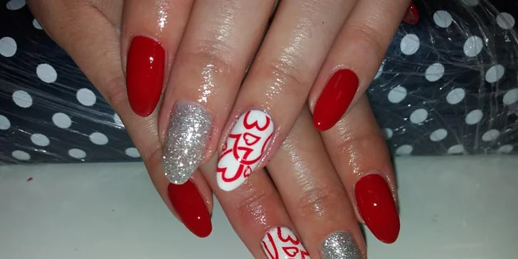 Gél lak, japonská manikúra či gélové nechty v Brilliant Smile and nails