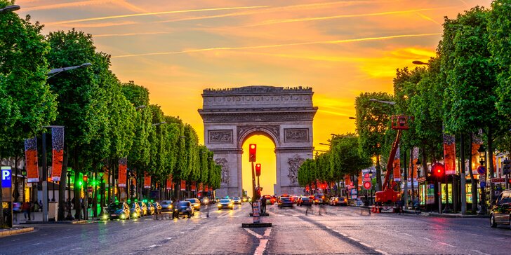 Romantický 4-dňový letecký výlet do Paríža: Eiffelovka, Louvre, Notre Dame aj plavba loďou po rieke Seina