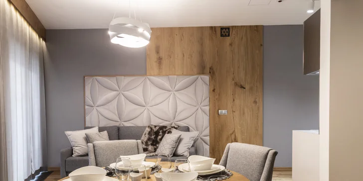 Luxusný pobyt neďaleko Zakopaného: moderné apartmány s výhľadom na Tatry, chutná strava, relax vo wellness, detský kútik či biliard