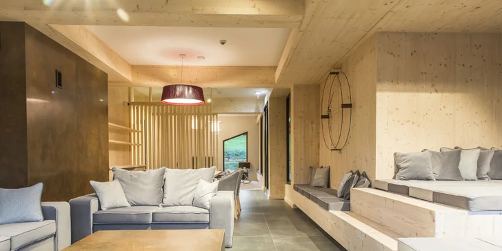 Luxusný pobyt neďaleko Zakopaného: moderné apartmány s výhľadom na Tatry, chutná strava, relax vo wellness, detský kútik či biliard