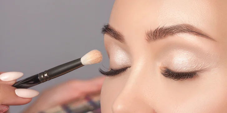 Všetko pre vašu krásu: Čistenie pleti, Lash Lift mihalníc, laminácia obočia alebo líčenie