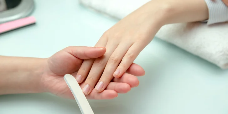 Farebný CND shellac, gél lak alebo japonská manikúra pre dokonalé nechty!