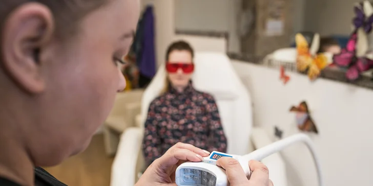 Kompletné a účinné laserové bielenie zubov, aj výhodný balíček pre dvojice