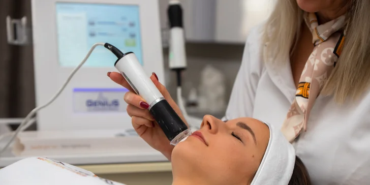 Hollywood peeling: neinvazívne laserové ošetrenie pre krásnu a hladkú pleť
