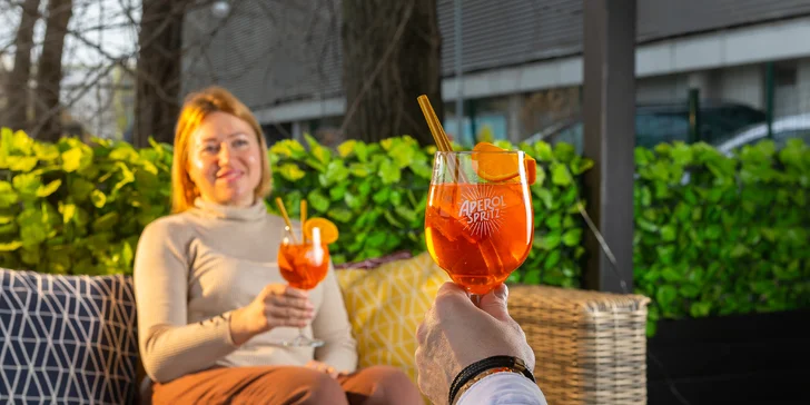 Jar v Le Torri: Ľahký Ceasar šalát a svieži Aperol spritz