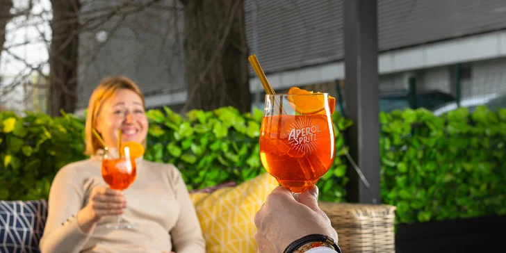 Jar v Le Torri: Ľahký Ceasar šalát a svieži Aperol spritz