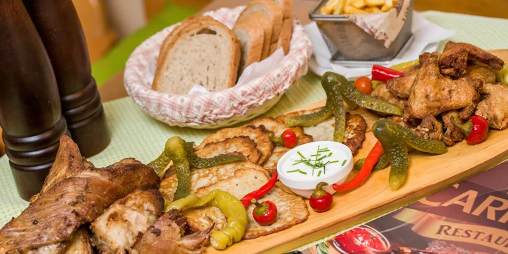 Pivo, rebrá či celý lopár mäsových dobrôt v Carisime