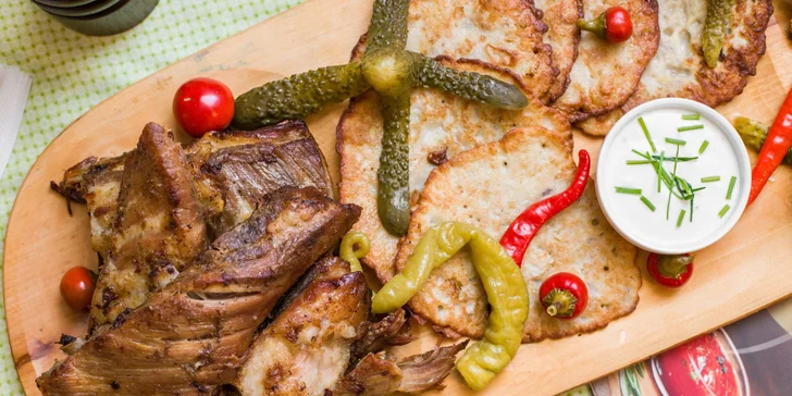 Pivo, rebrá či celý lopár mäsových dobrôt v Carisime