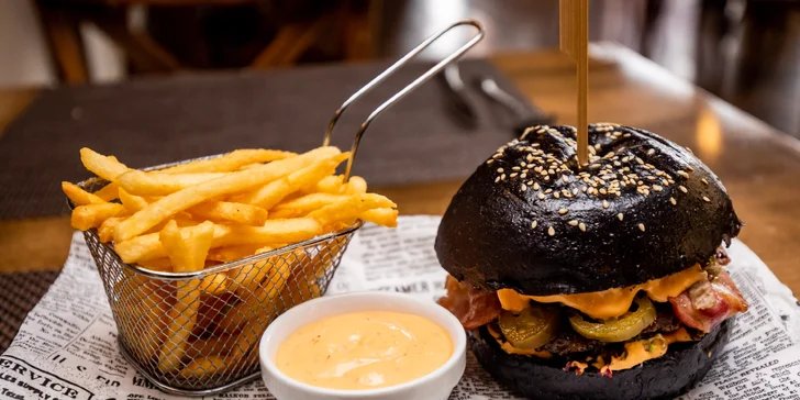 Burger menu, domáci hot-dog alebo pizza či detské menu podľa vlastného výberu
