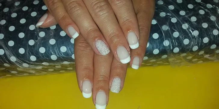 Gél lak, japonská manikúra či gélové nechty v Brilliant Smile and nails