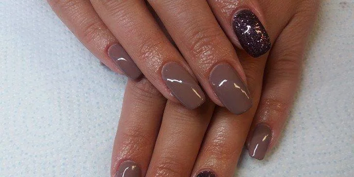 Gél lak, japonská manikúra či gélové nechty v Brilliant Smile and nails