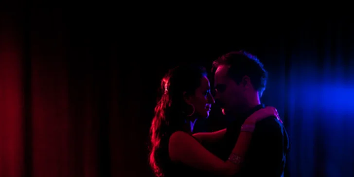 Kurzy tanca v Beija Flor Lounge: Angolan Kizomba, Dominican Bachata a Salsa