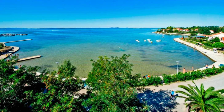 Dovolenka pri chorvátskom Zadare: hotel priamo pri pláži a bohatá polpenzia