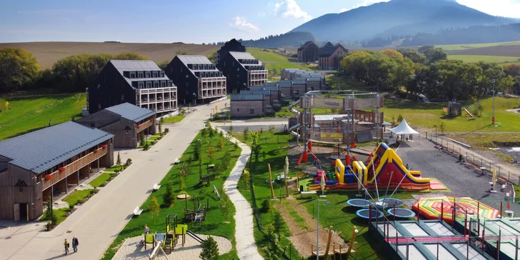 Luxusná dovolenka novom apartmánovom rezorte nabitom atrakciami: Wellness centrum, KIDS zóna, unikátne 3D bludisko