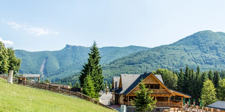 Exkluzívna dovolenka v Malej Fatre: pobyt v komfortných apartmánoch alebo na chate Alpina
