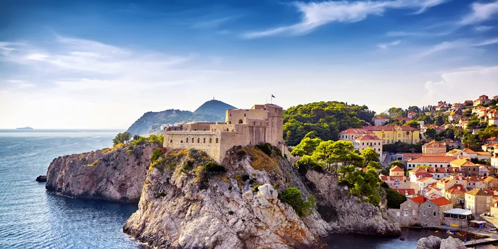 Na dovolenku k moru: 3* hotel v Dubrovníku, bufetové raňajky, cca 200 m od pláže