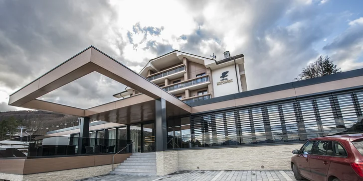 Luxusný, novo-zrekonštruovaný Hotel Impozant**** s neobmedzeným wellness a športami vo Valčianskej doline v Malej Fatre