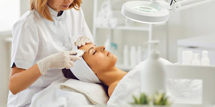 Pleťové ošetrenie kozmetikou Sothys, masáž tváre či Lash Lifting priamo v Eurovea