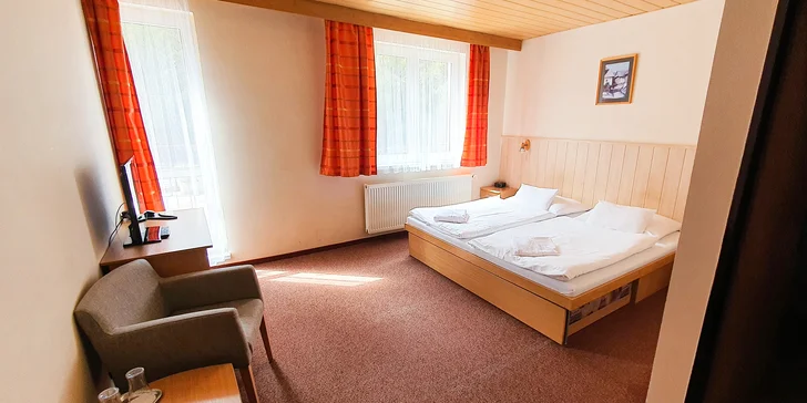 Dokonalý reset na Liptove: horský hotel s raňajkami či polpenziou, wellness, herňou aj detskými ihriskami