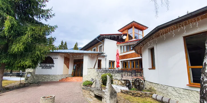 Dokonalý reset na Liptove: horský hotel s raňajkami či polpenziou, wellness, herňou aj detskými ihriskami