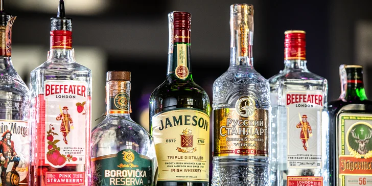 Vodka, Beefeater, Metaxa, Captain Morgen či Jameson: All you can drink v NOE Lounge Bar