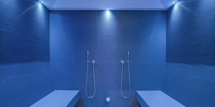 Moderný hotel na Rohanskom nábreží v Prahe: bohaté raňajky a neobmedzený wellness