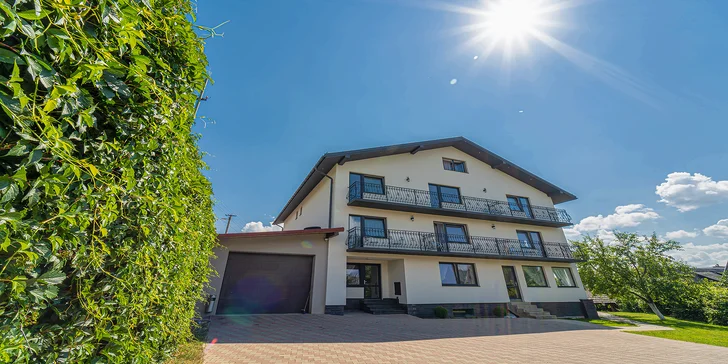 Očarujúce ubytovanie v srdci Starej Lesnej s výhľadom na Lomnický štít