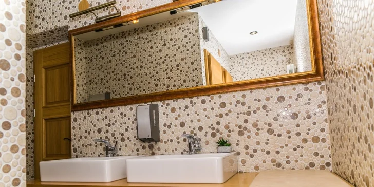 Dokonalý reset na Liptove: horský hotel s raňajkami či polpenziou, wellness, herňou aj detskými ihriskami