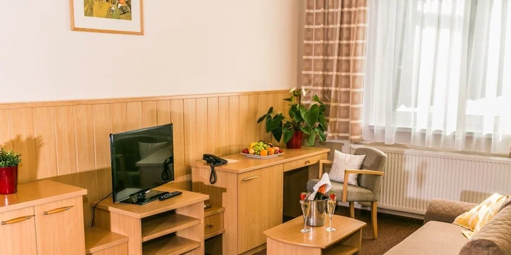 Dokonalý reset na Liptove: horský hotel s raňajkami či polpenziou, wellness, herňou aj detskými ihriskami
