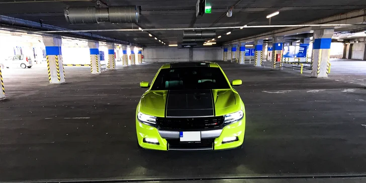 Zážitková jazda ako vodič alebo spolujazdec na novom DODGE CHARGER SXT PLUS