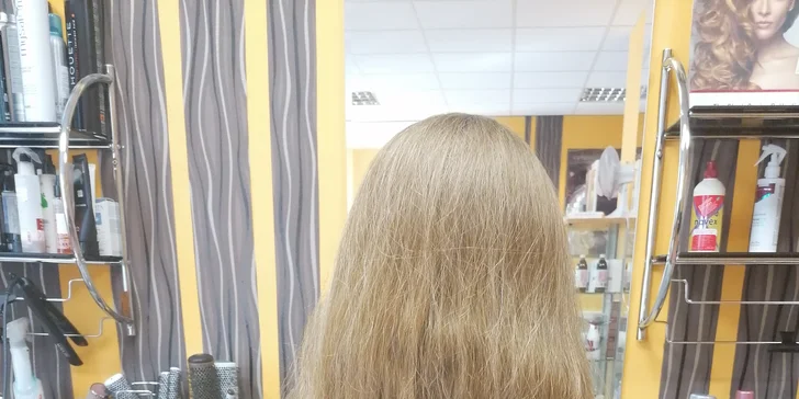 Dámsky, pánsky či detský strih alebo regeneračné kúry na vlasy v Bella Donna