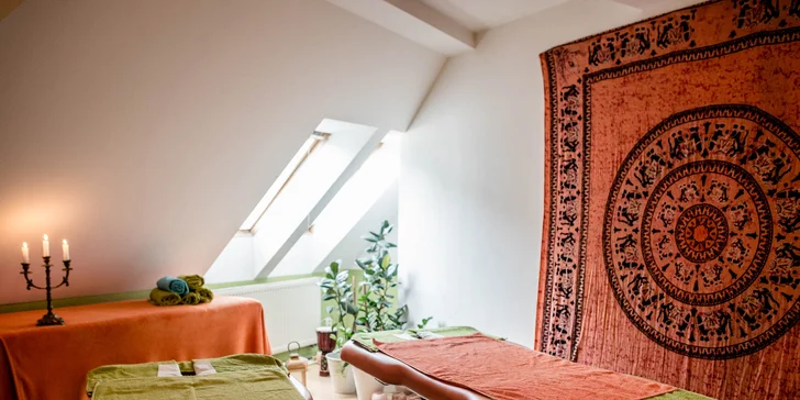 Uvoľňujúci ayurvédsky masážny balíček pre zdravie a relax + darček