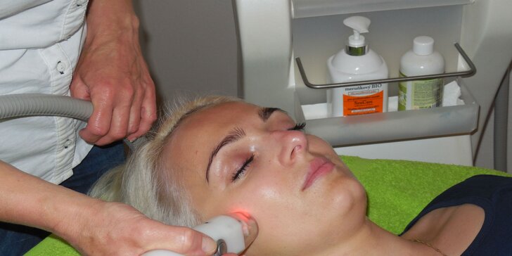 Ošetrenia tváre či tela medicínsko-kozmetickým prístrojom