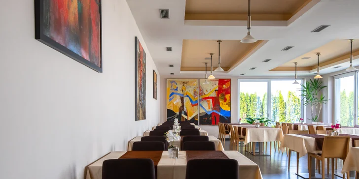 Burger menu s hranolčekmi, pivom či kofolou a kávou v Bejo Restaurant