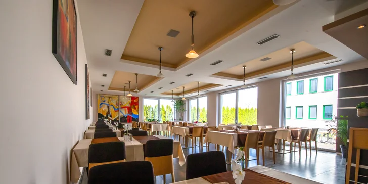 Burger menu s hranolčekmi, pivom či kofolou a kávou v Bejo Restaurant