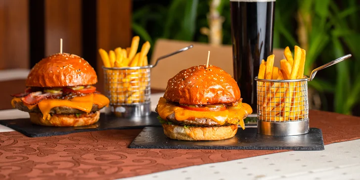 Burger menu s hranolčekmi, pivom či kofolou a kávou v Bejo Restaurant