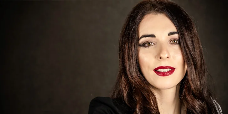 Líčenie s vizážistkou a profesionálne portrétové fotenie