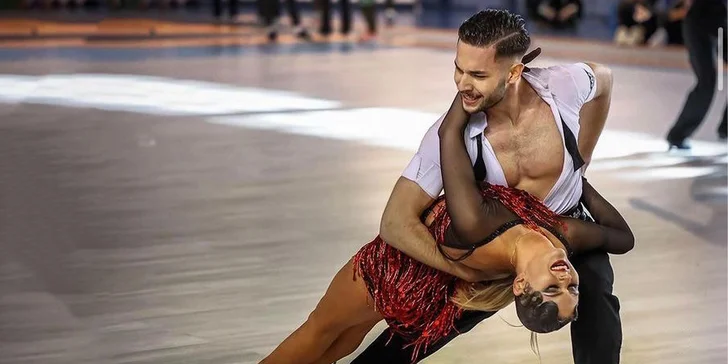 Kurz spoločenských tancov pre páry alebo kurz Latino Ladies pre dámy v City Dance