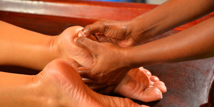 Ajurvédska masáž chrbta či celého tela od maséra z Indie