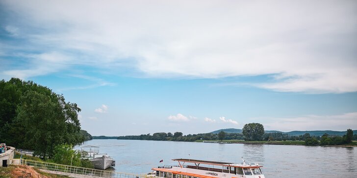 Zážitkové plavby vyhliadkovou loďou na Dunaji