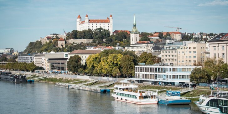 Zážitkové plavby vyhliadkovou loďou na Dunaji pre dospelých aj deti