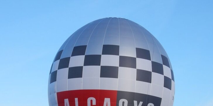 Let športovým balónom s kyvadlovým zoskokom z mosta Lafranconi