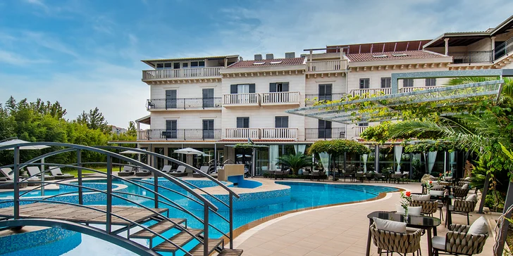 Luxusný hotel v slnečnej Dalmácii s polpenziou a neobmedzeným wellness