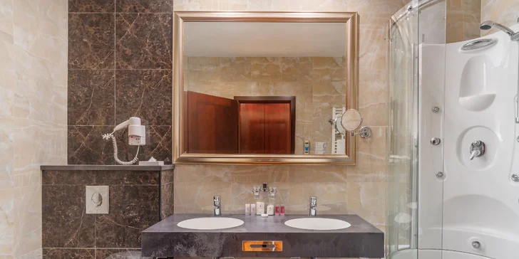 Luxusný hotel v slnečnej Dalmácii s polpenziou a neobmedzeným wellness