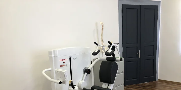 Vstupná analýza chrbtice, tréningový plán na mieru a cvičenie s terapeutom