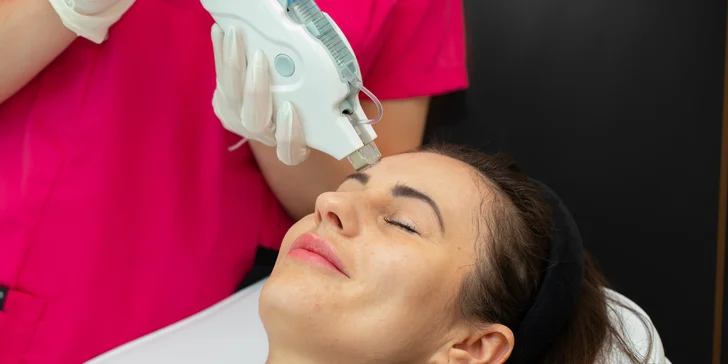 Omladnite a revitalizujte svoje vlasy s účinnou mezoterapiou v Toskani Beauty Center