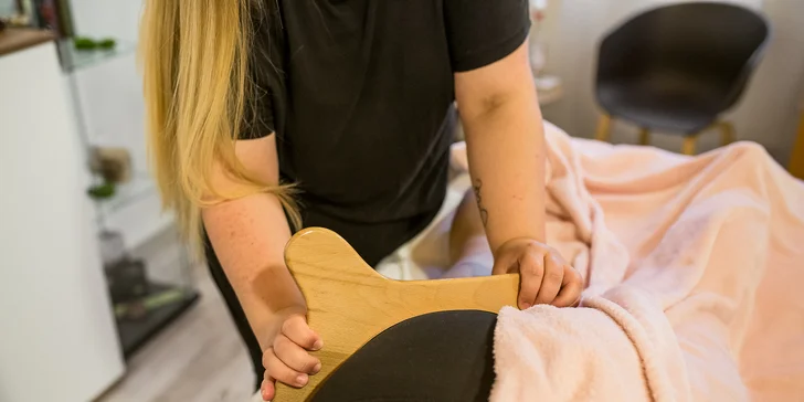 Maderoterapia, tehotenská masáž alebo exfoliačná masáž v Saname