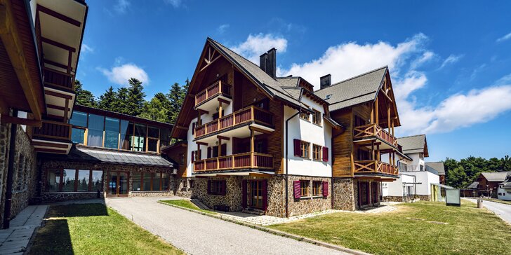 Slovinské Alpy: horský apartmán až pre 5 osôb a neobmedzený vstup do bazéna