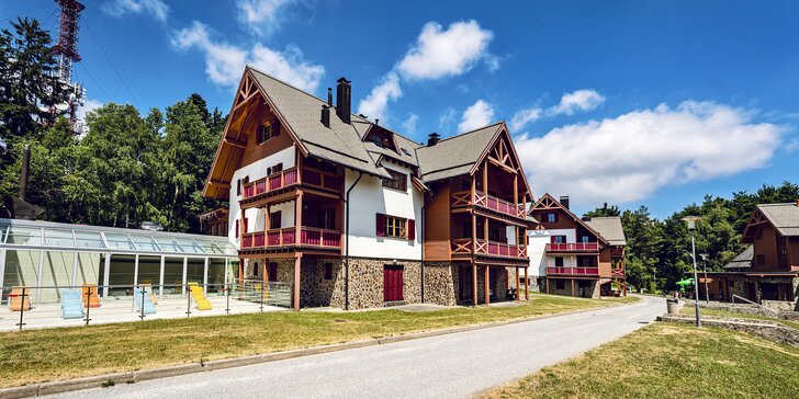 Slovinské Alpy: horský apartmán až pre 5 osôb a neobmedzený vstup do bazéna